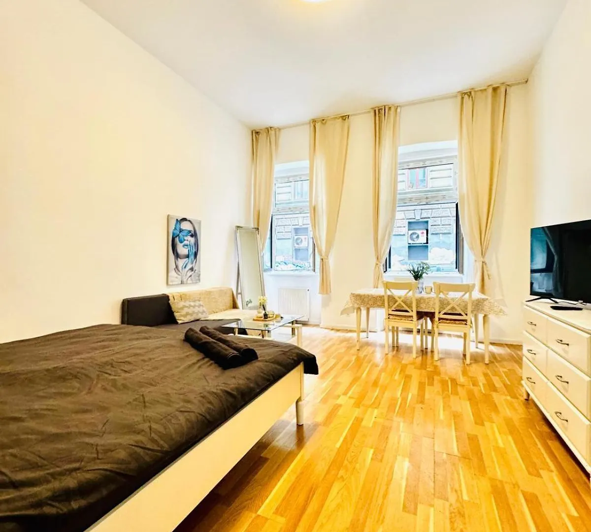 Comfortable Studio Apt, 15Minutes To Rathausplatz Вена