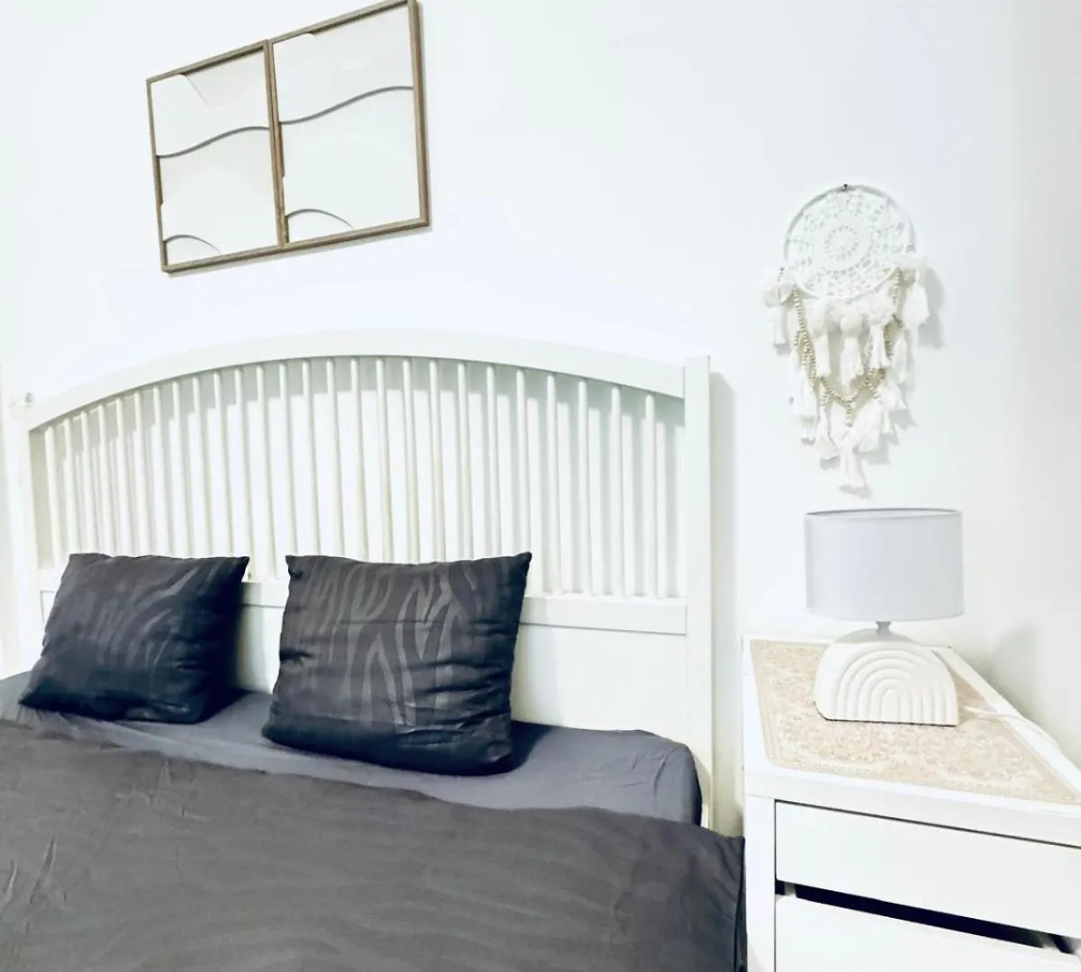 Comfortable Studio Apt, 15Minutes To Rathausplatz Bécs